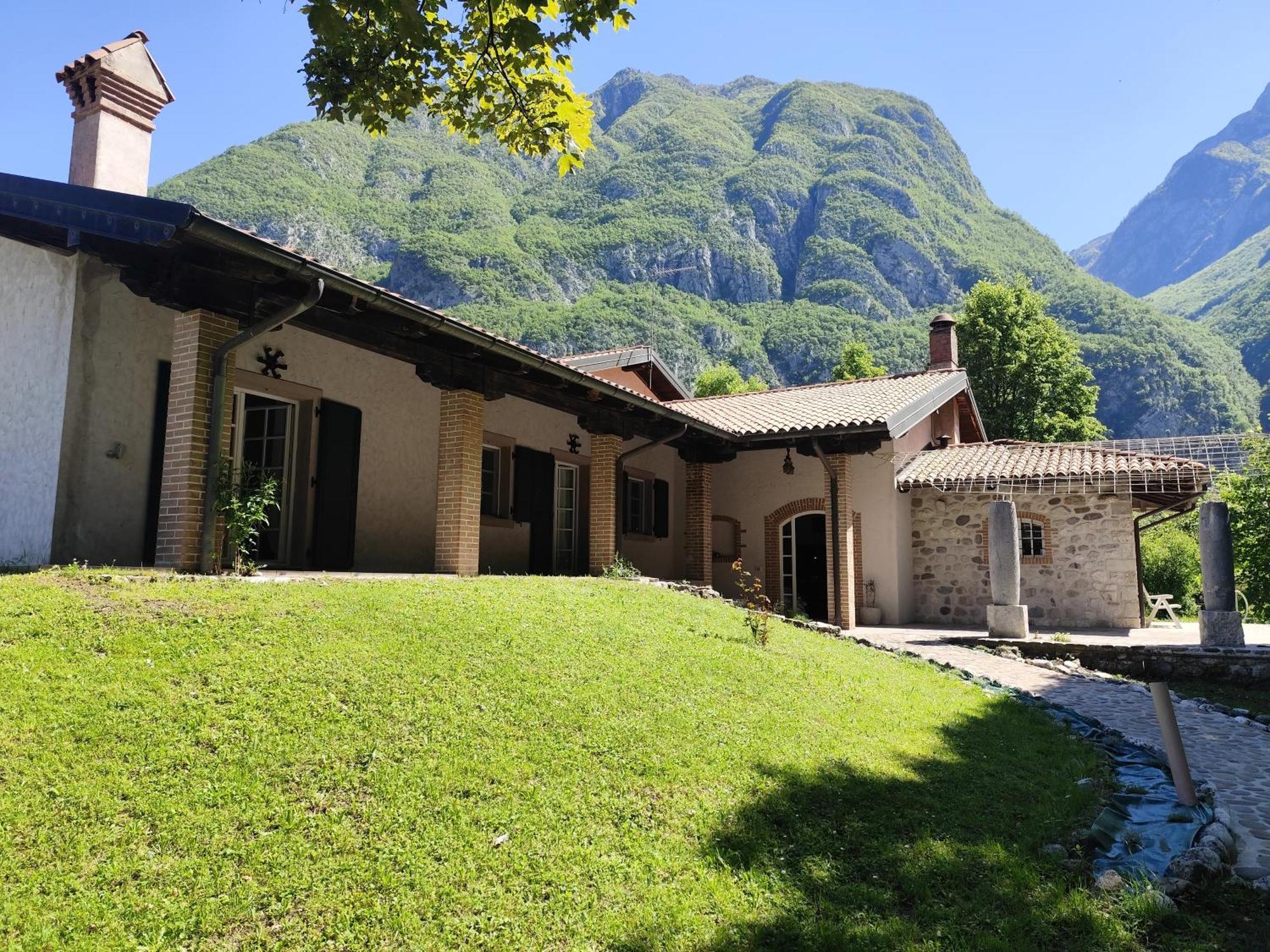 Casa Delle Risorgive Hotel Venzone Exterior photo